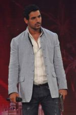 John Abraham on the sets of India_s Got Talent in Filmcity, Mumbai on 12th Sept 2011 (79).JPG